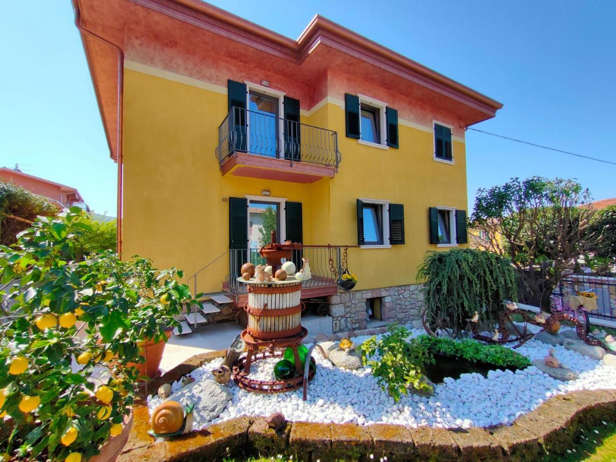 Garda Dreams Apartment Torri Del Benaco Luaran gambar