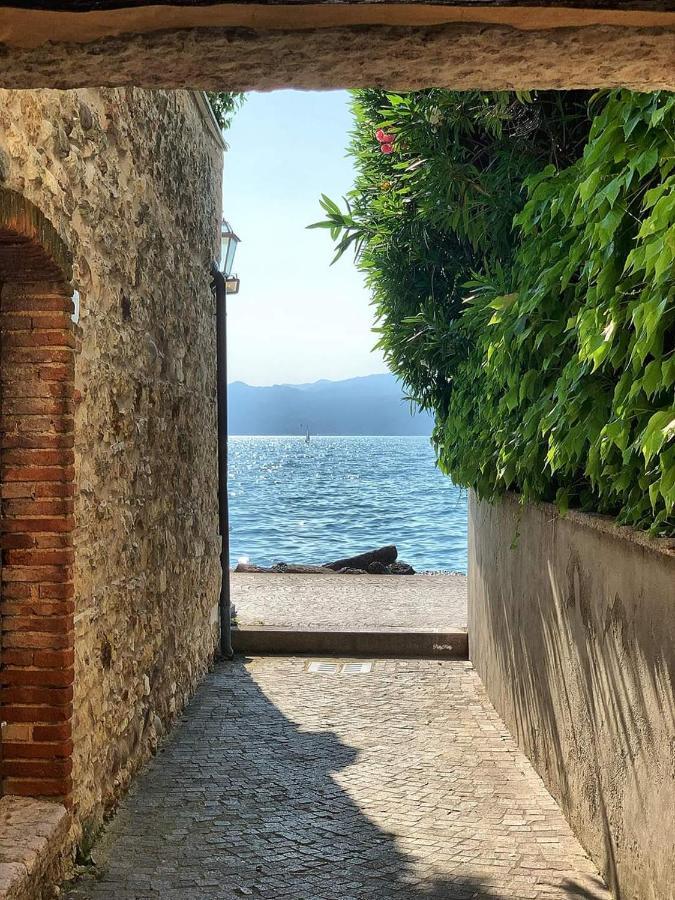 Garda Dreams Apartment Torri Del Benaco Luaran gambar