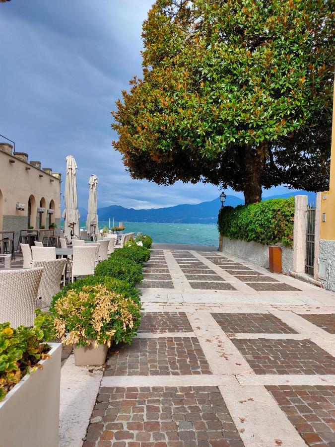 Garda Dreams Apartment Torri Del Benaco Luaran gambar