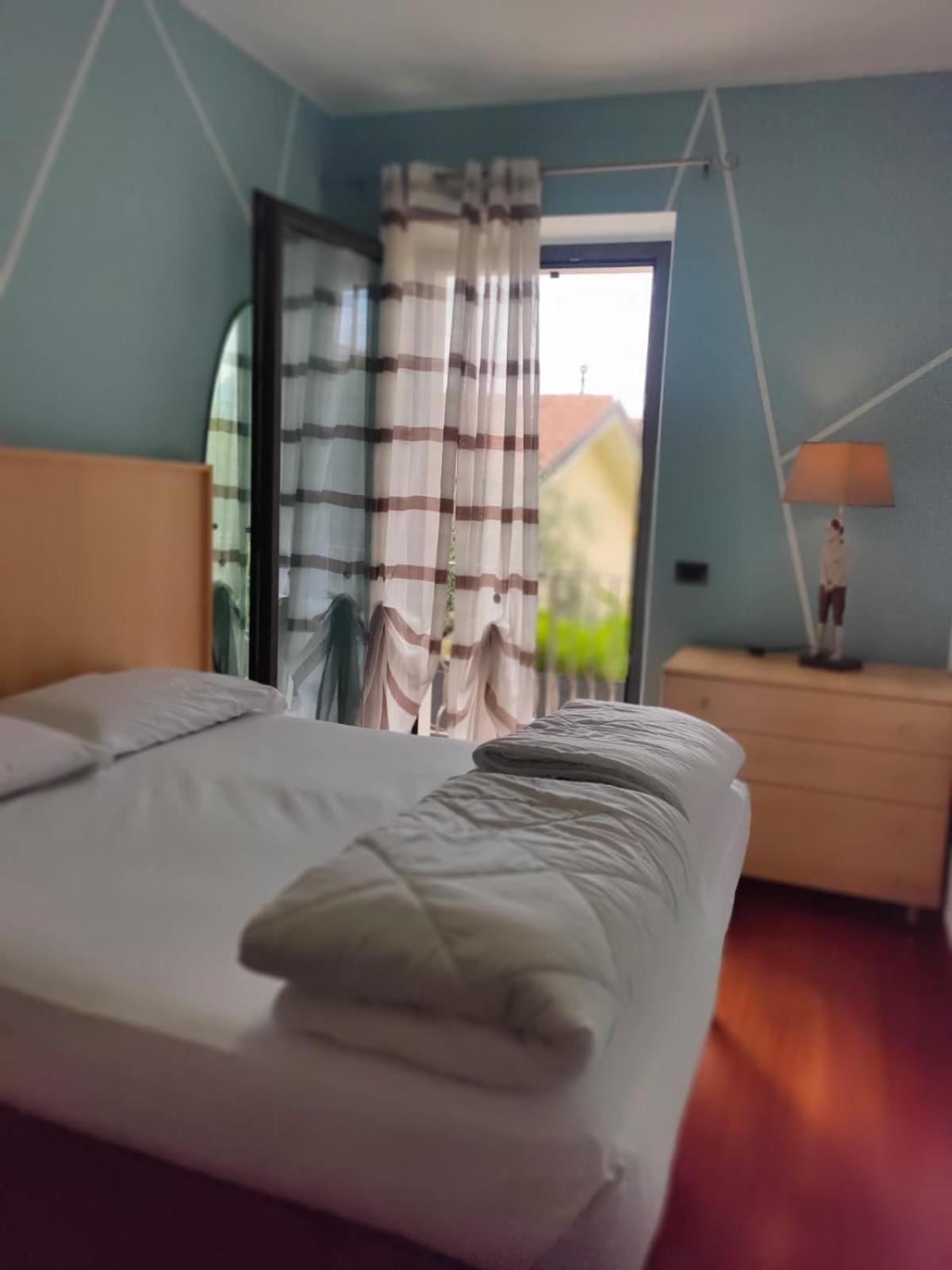 Garda Dreams Apartment Torri Del Benaco Luaran gambar